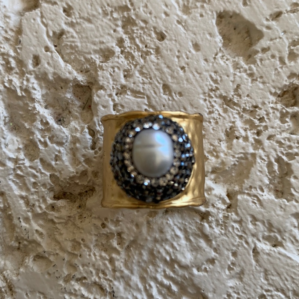 Pearl Ring With Bling Adjustable Ring. - image 1
